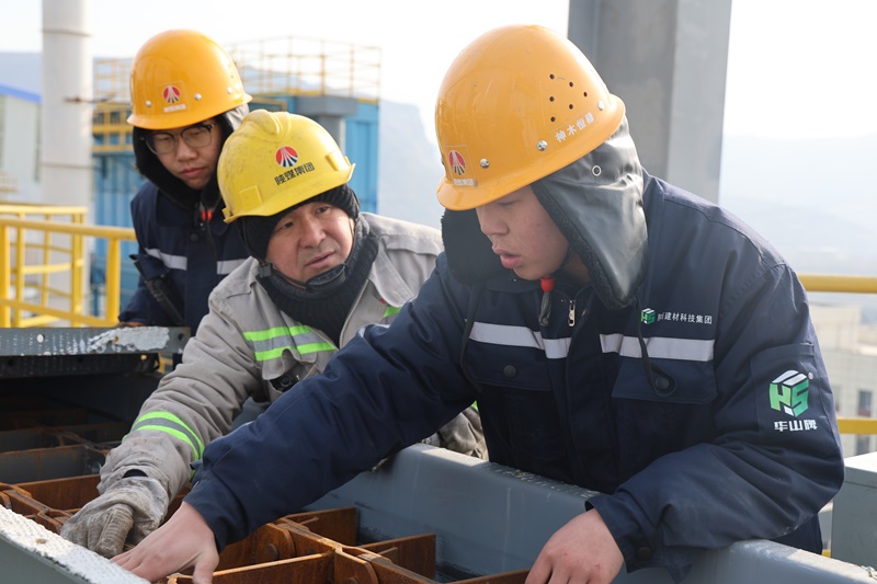 今天，向建材科技公司一線堅守者致敬